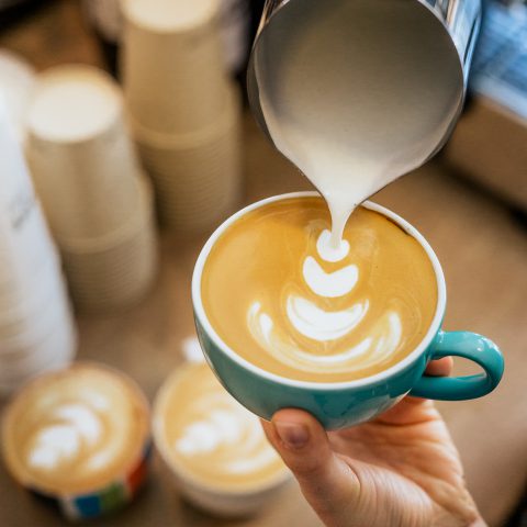 Kawana-Palarnia-Kawy-Specialty-espresso-pienienie-mleka-i-latte-art-szkolenie-warsztaty.